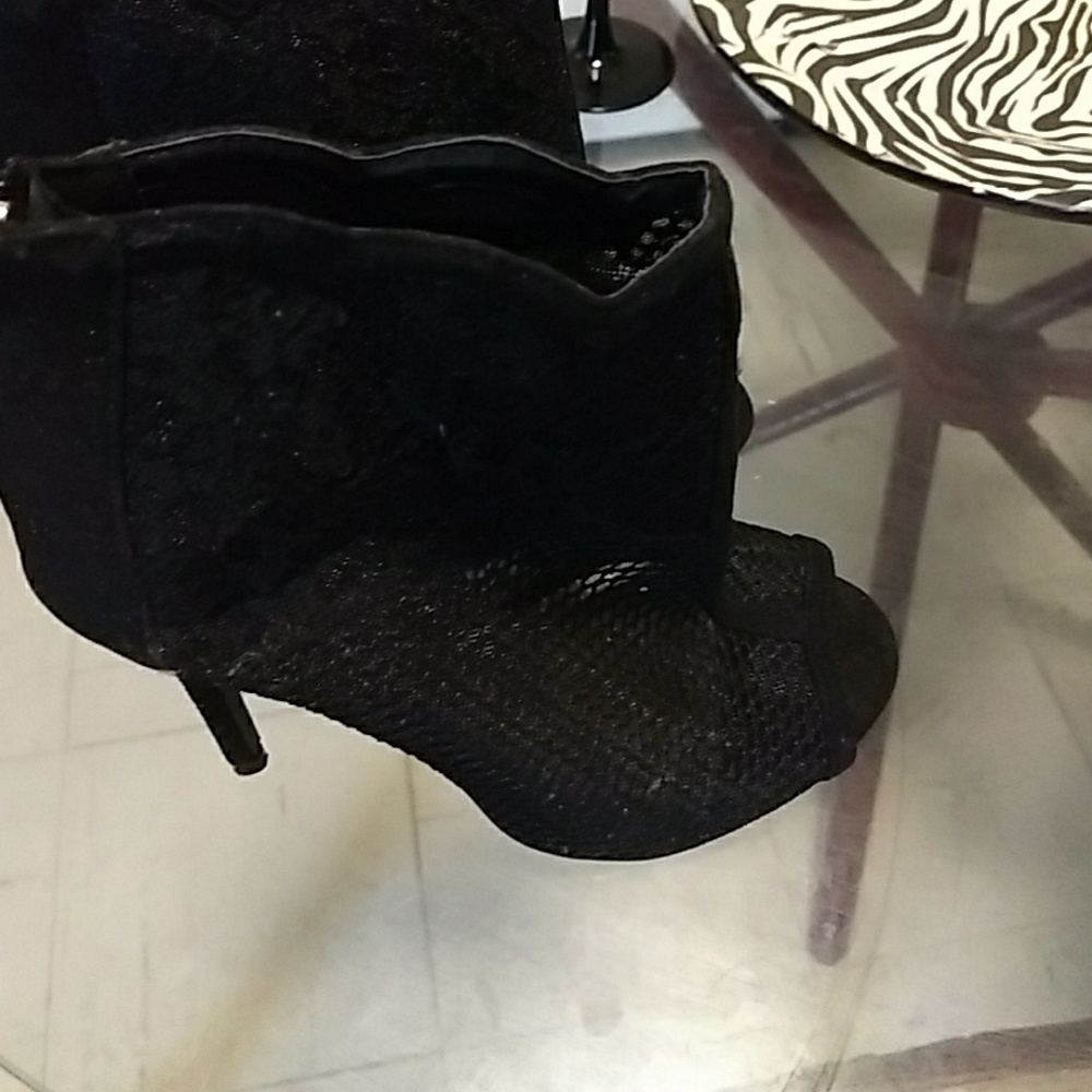 Black lace heels